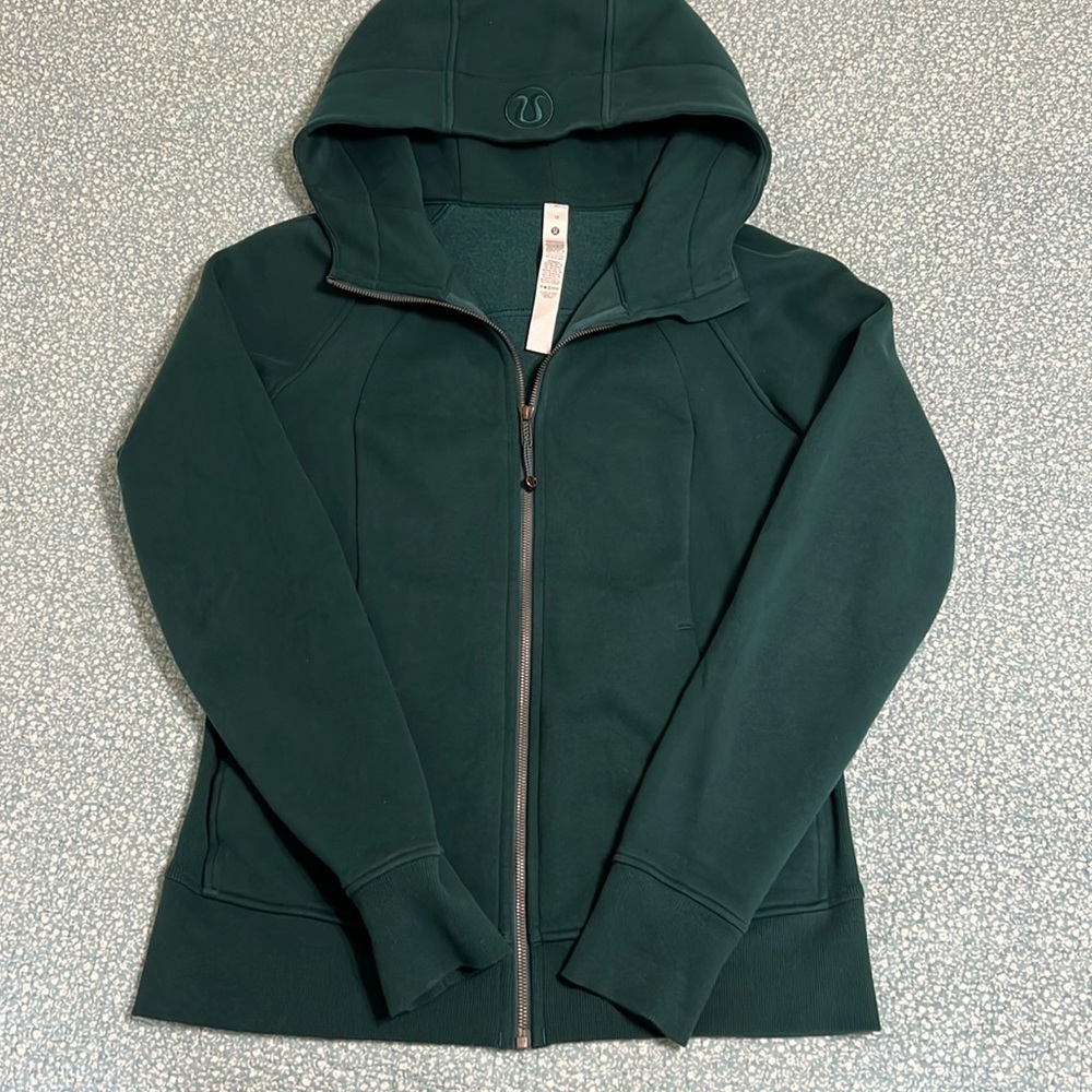 Lululemon Scuba